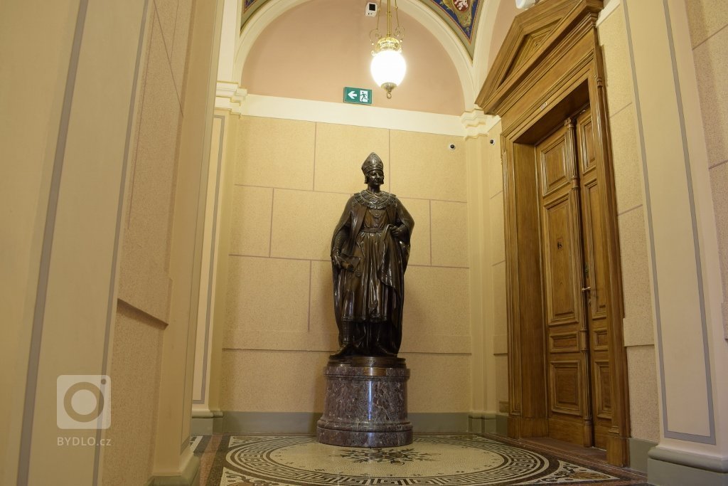 Komplexní malířské a uměleckořemeslné práce v Národním Muzeu Praha&nbsp;

- Rustikální malby

- Mramorové malby

- Mono malby&nbsp;

- Zlacení

-…