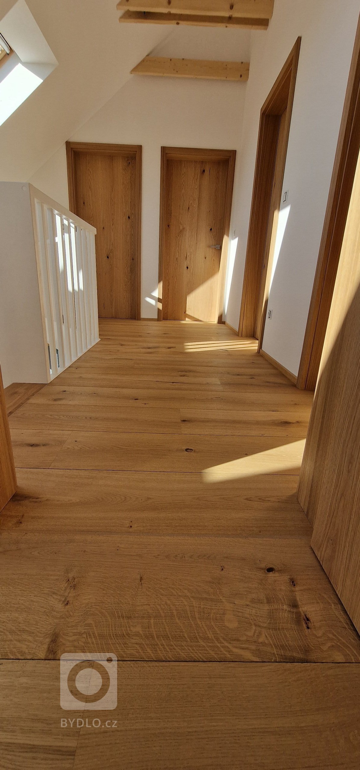 Kompletní novostavba na klíč ve Vrchlabí, vše dle přání a představ našich klientů. Dřevěná fasáda domu se harmonicky vkládá do okolní přírody a podtrhuje tak…