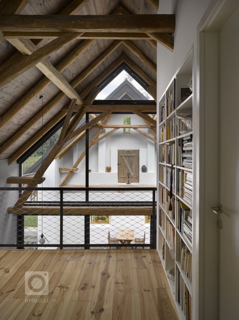 add picture to album