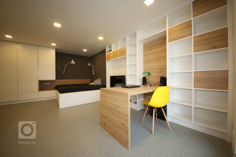 add picture to album