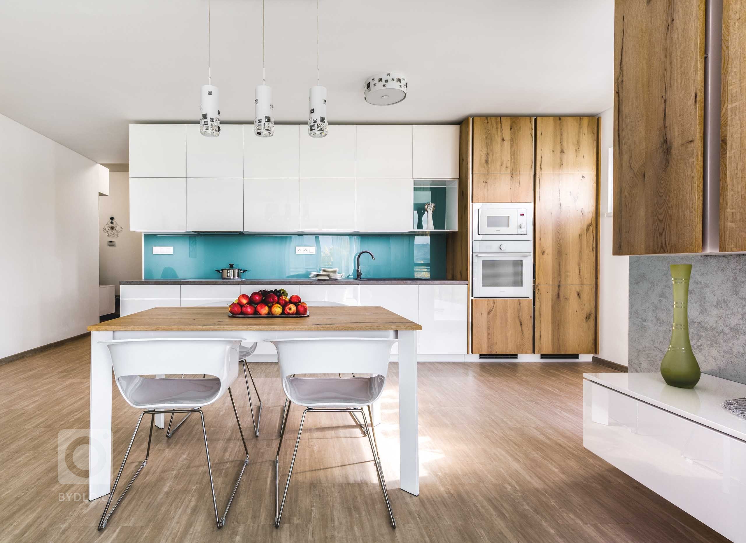 Nejnovější designové trendy propojené s vlastní oblíbenou barvou – tato kuchyně v provedení Trend Premium do detailu naplňuje náročné představy své…