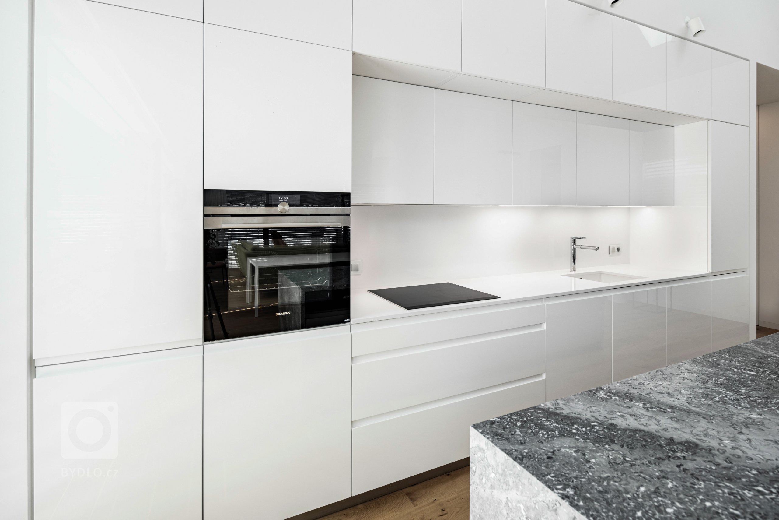 Dokonalá ergonomie

Jak to dopadne, když návrhářka sama navrhne kuchyni? Když má za sebou spoustu realizací pro zákazníky, má z první ruky přehled o…