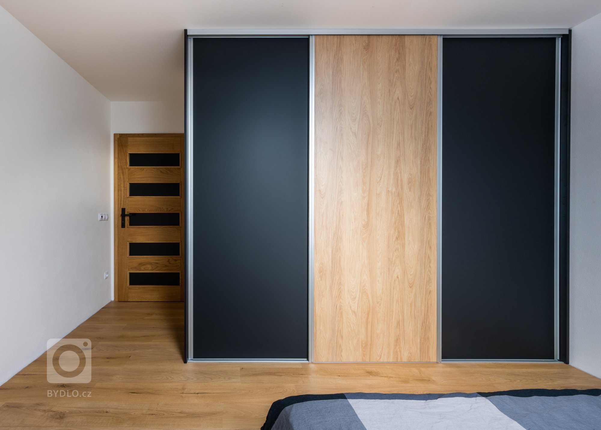 Nejlepší design má vždy pevné základy&nbsp;

Žula. Pevná, krásná, trvalá. Málokterý materiál v sobě tak výrazně a zároveň přirozeně spojuje kouzlo podmanivého…