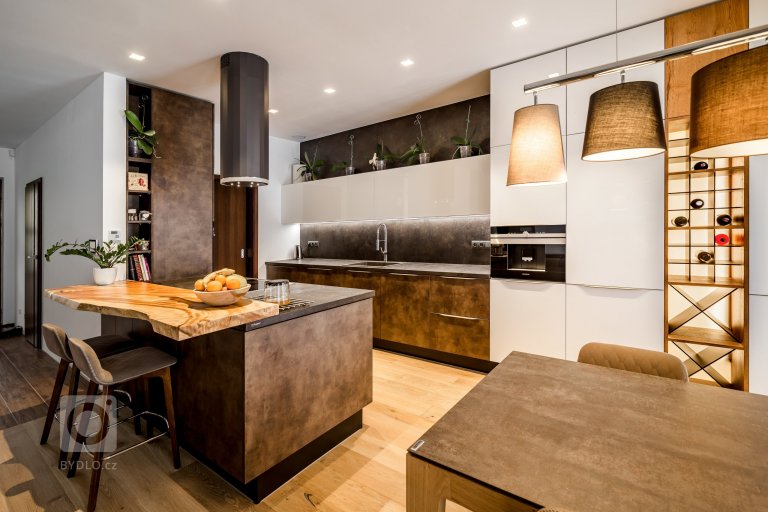 add picture to album