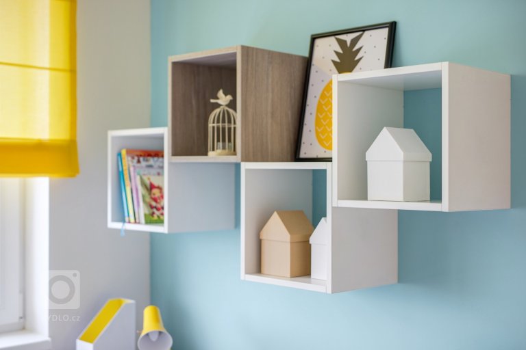 add picture to album