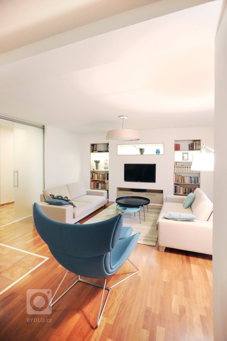 add picture to album