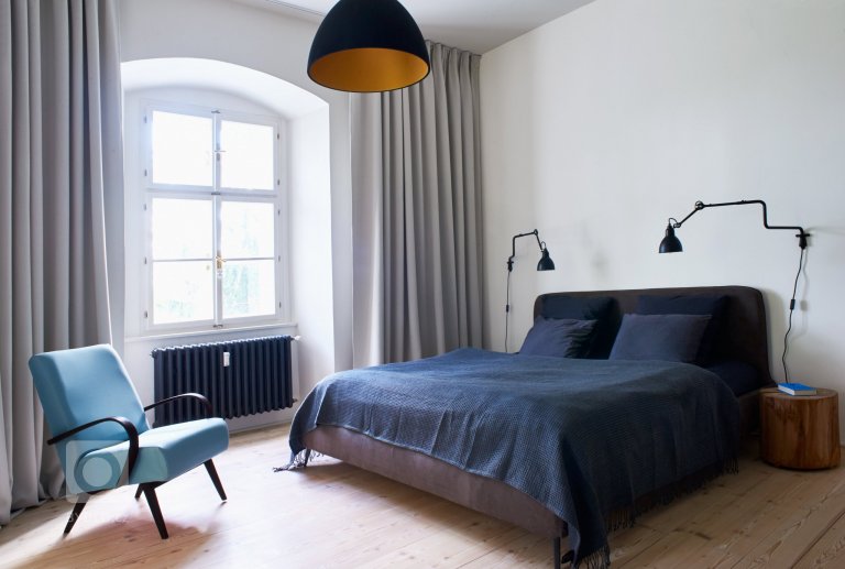 add picture to album