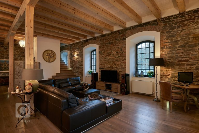 add picture to album