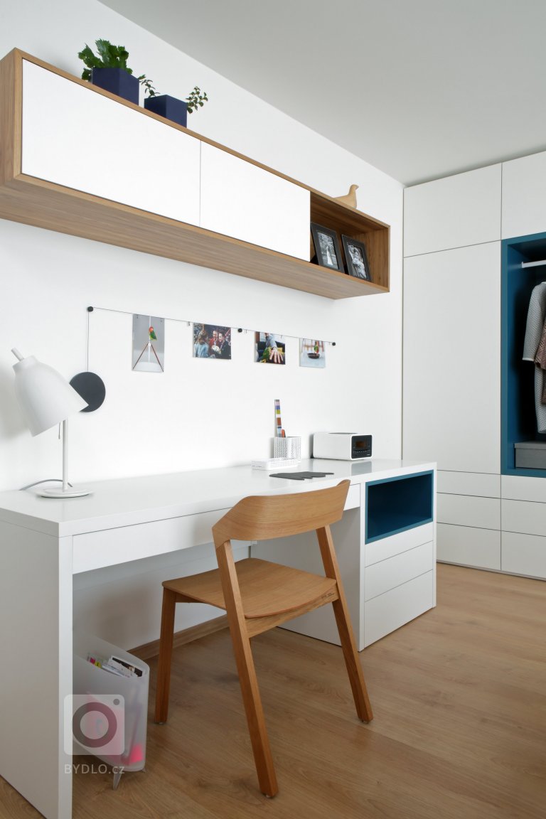 add picture to album