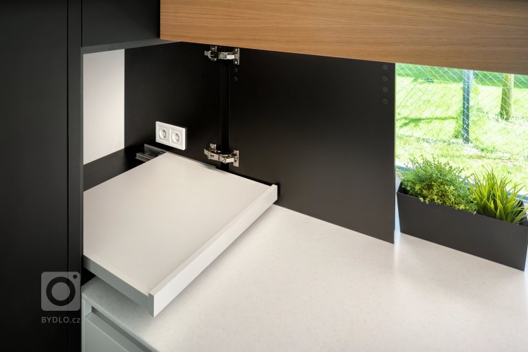 add picture to album