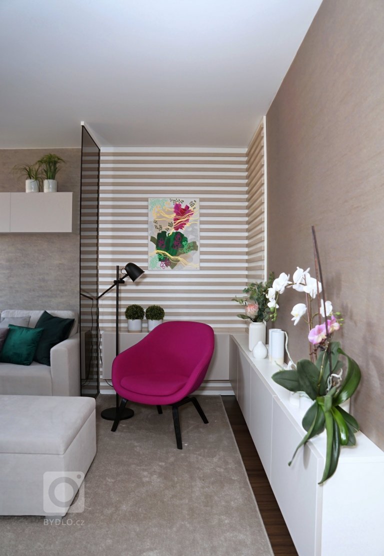 add picture to album