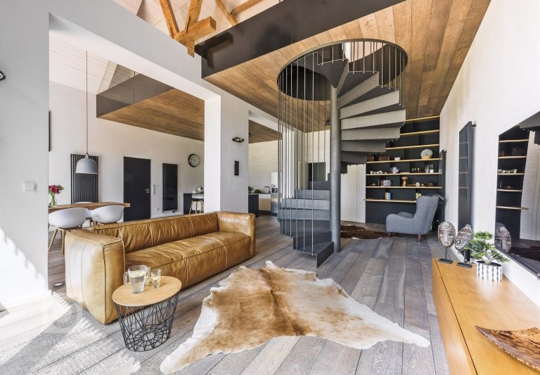 add picture to album