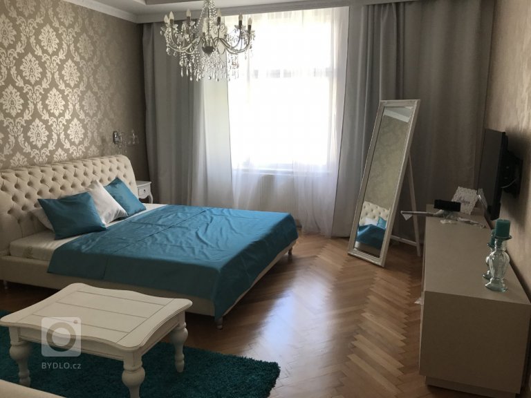 add picture to album